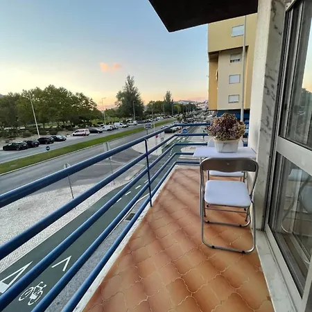 Apartment Parque 1 - Al Torres Vedras